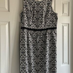 Elegant Black and White Patterned Dress
